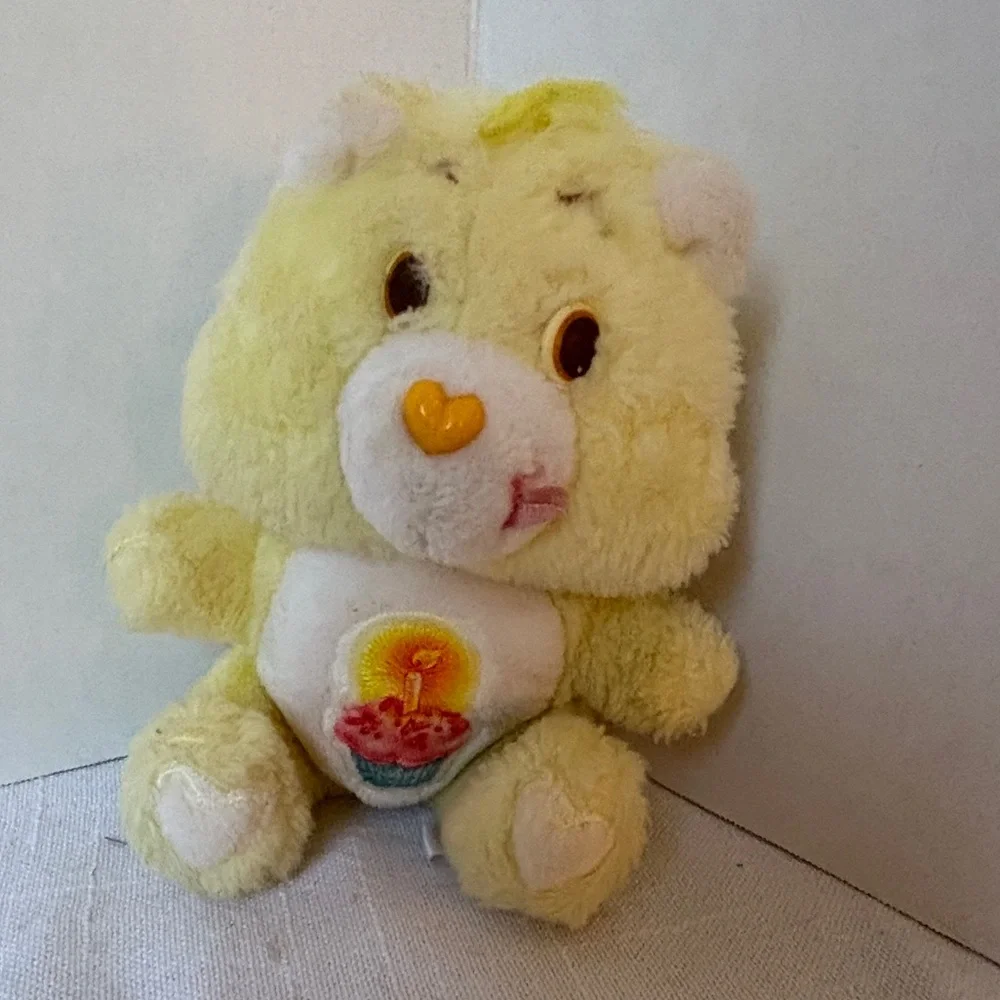 Kenner 1983 Vintage Yellow Mini Care Bear Stuffed Animal Toy Plush Original - Picture 7 of 7